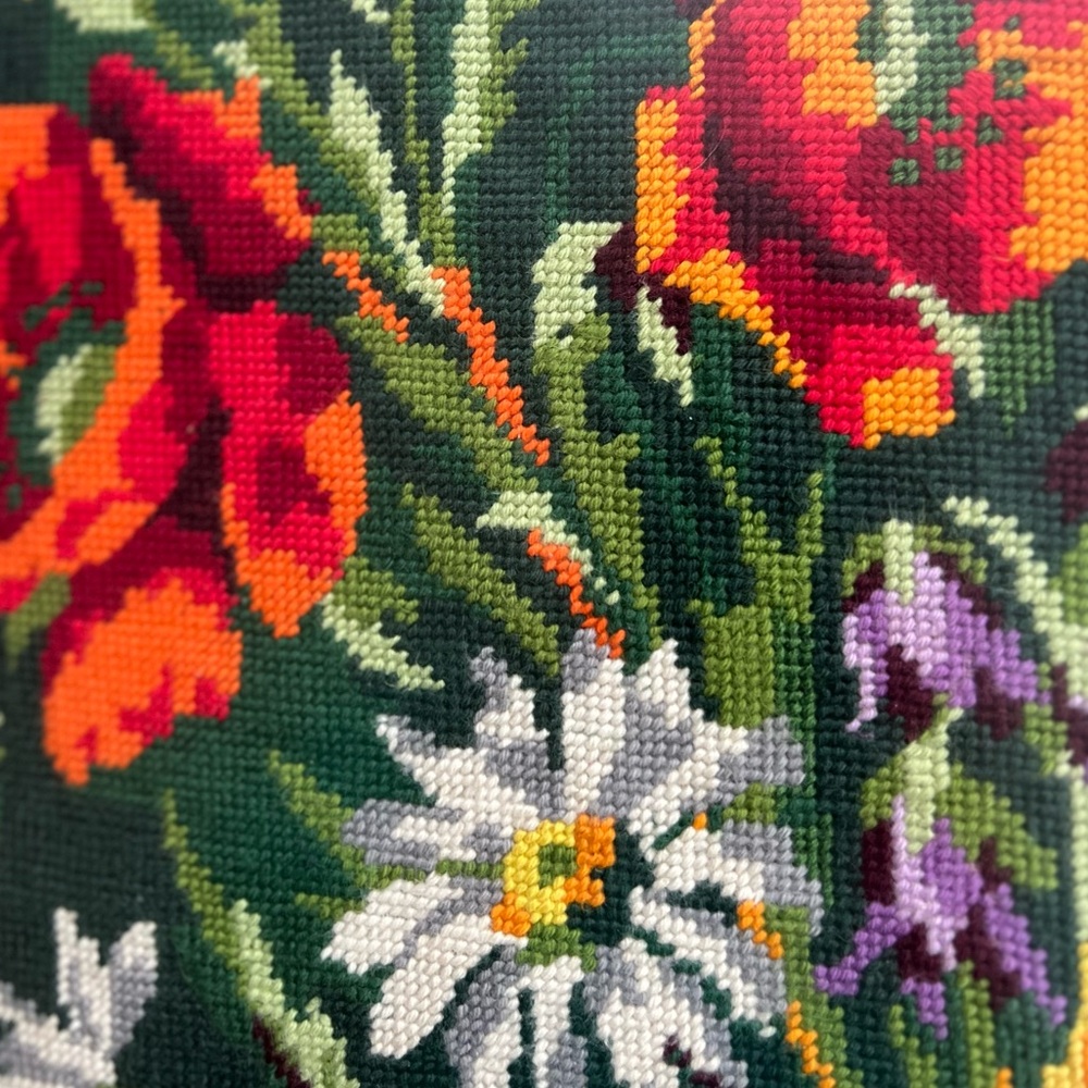 French Floral Needlepoint Vintage Margot de Paris Hand Stitched Tapestry #557 - Picture 3 of 16